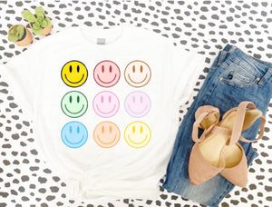 Smilie Faces Tee/Sweatshirt