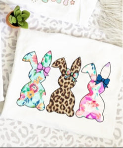 3 Bunnies Tee/Sweatshirt